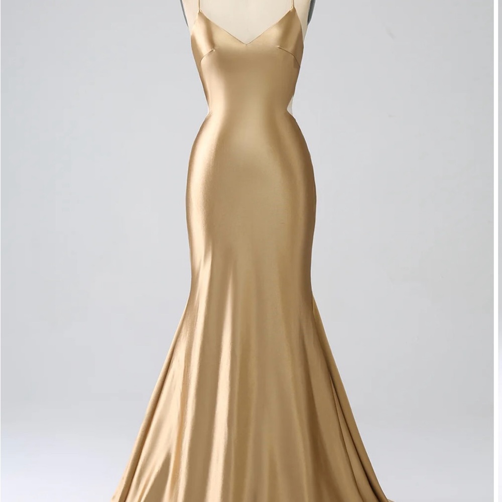 Gold Spaghetti Strap Sleeveless Prom Gown